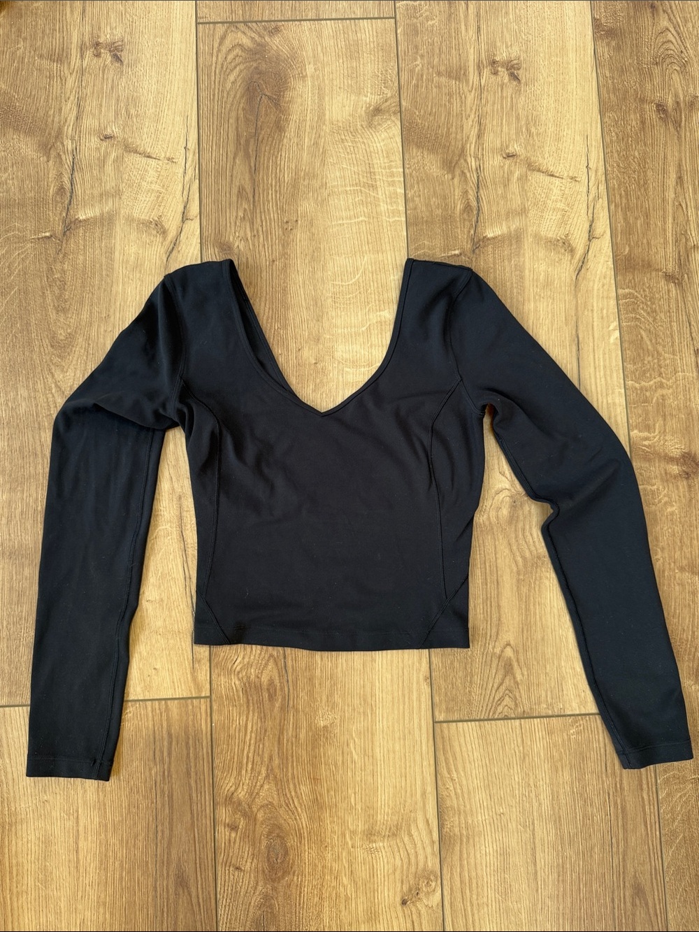 lululemon athletica Black Long-Sleeve Scoop-Neck Crop Top